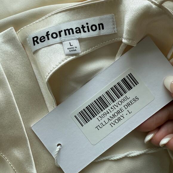 New Reformation Tullamore Dress - Picture 5 of 5